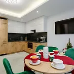 Apartment Gwiazdka Ksiezycowe *